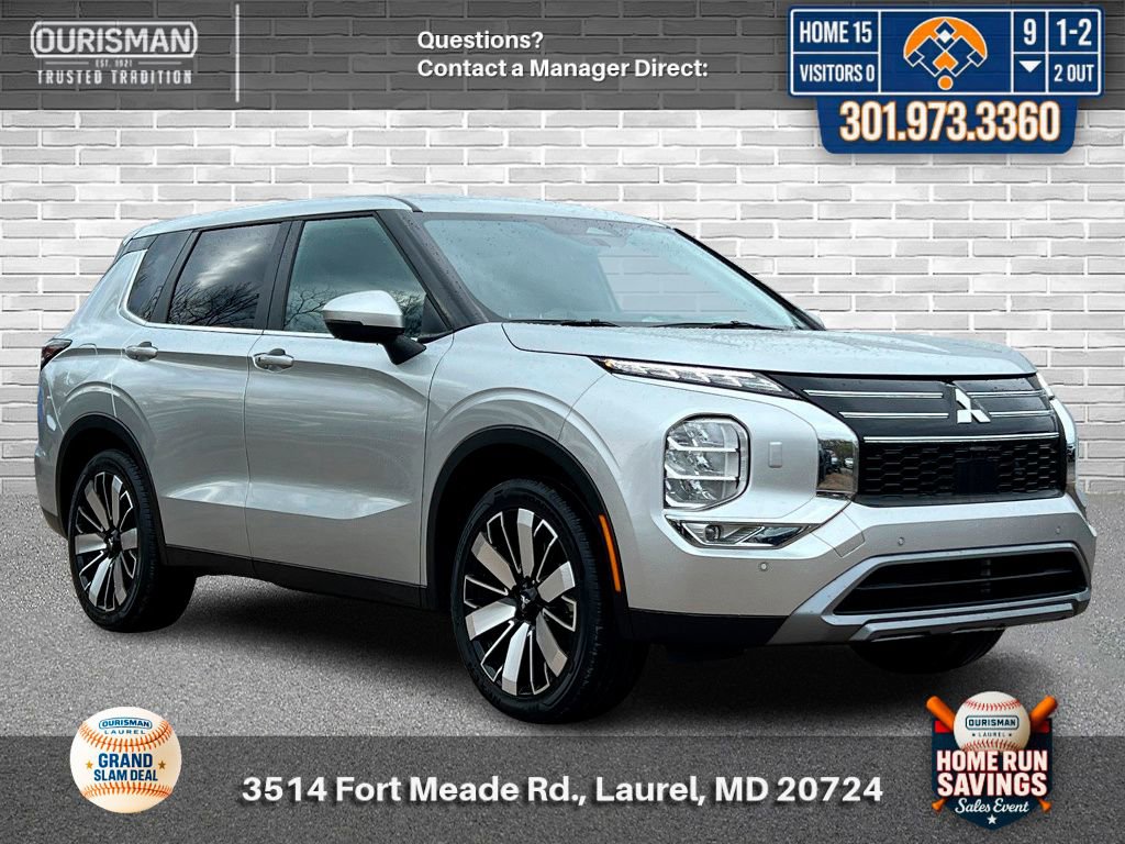 Used 2025 Mitsubishi Outlander SE