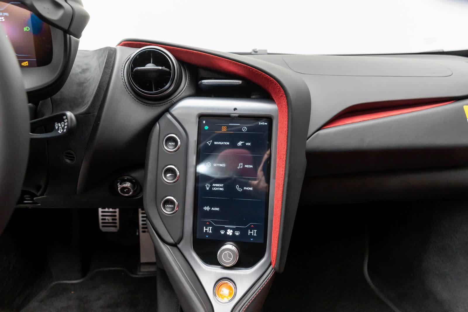 New 2026 McLaren 750S photo 15