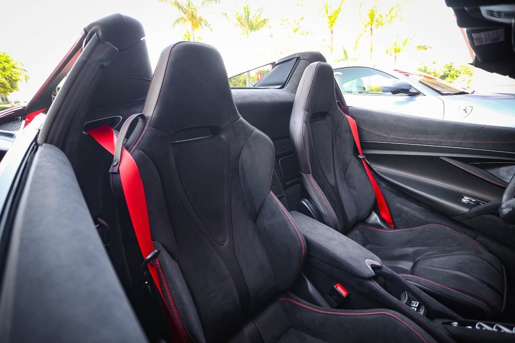Used 2027 McLaren 750S Spider photo 43