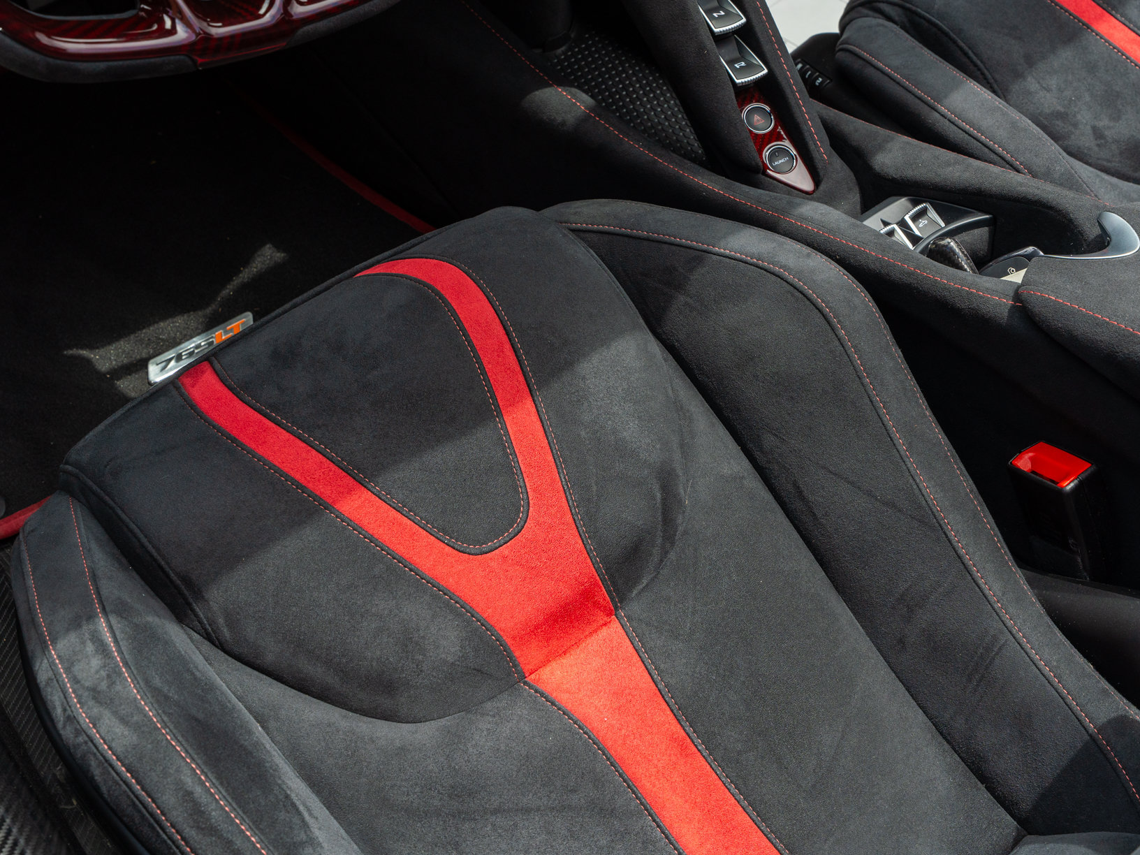 Used 2022 McLaren 765LT photo 33
