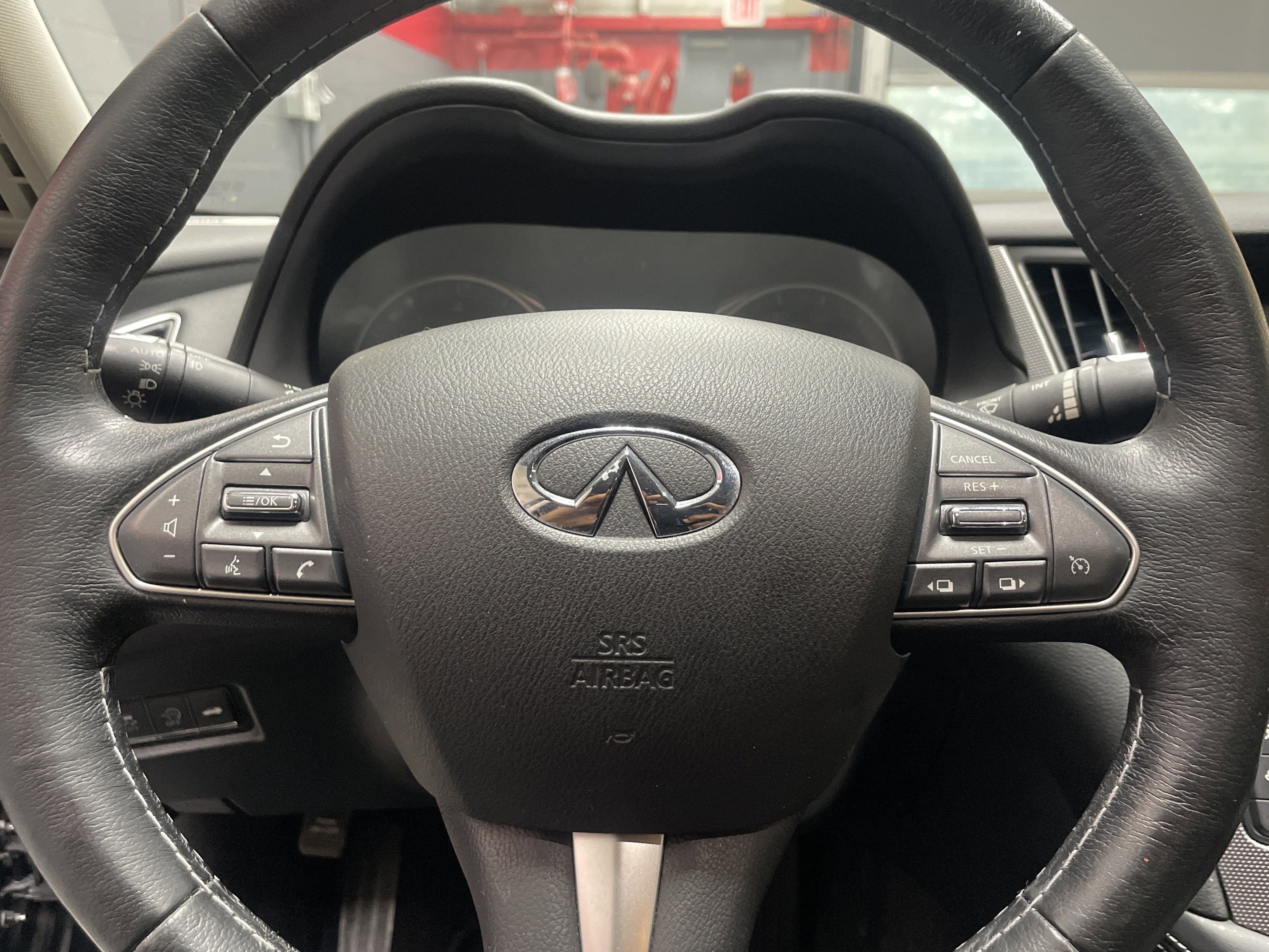 2016 INFINITI Q50 Premium