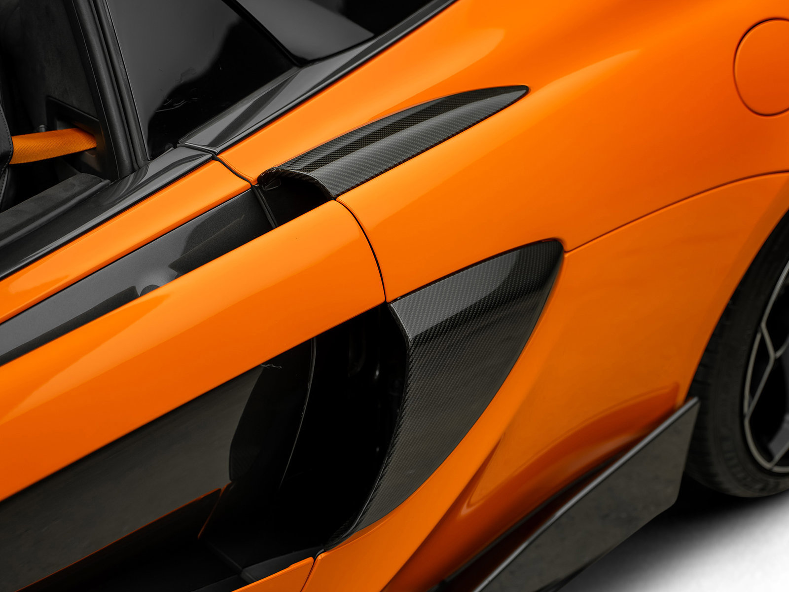 Used 2020 McLaren 600LT Spider photo 26