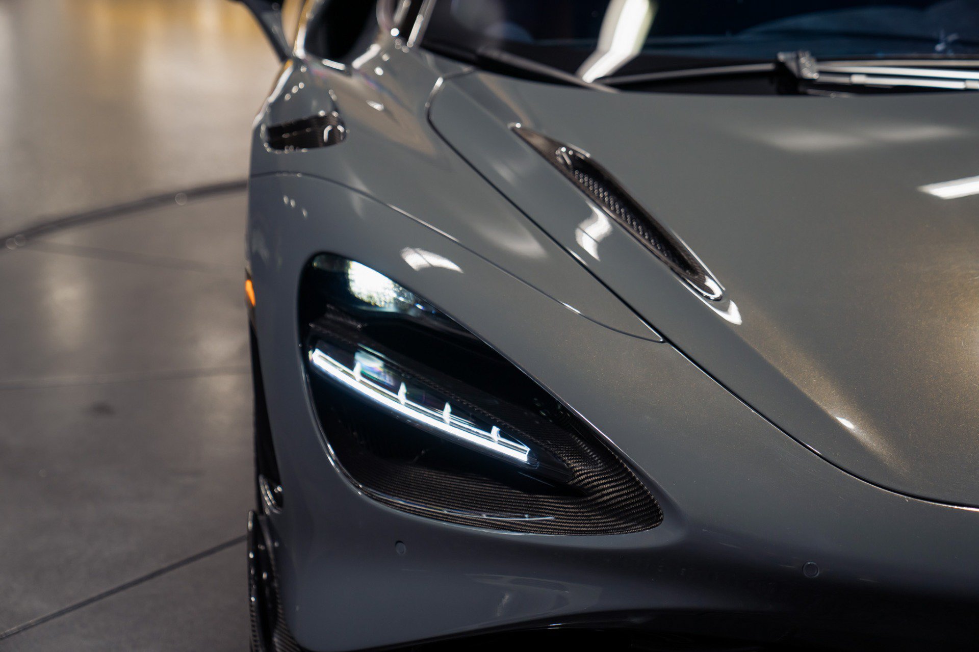 Used 2021 McLaren 765LT photo 21