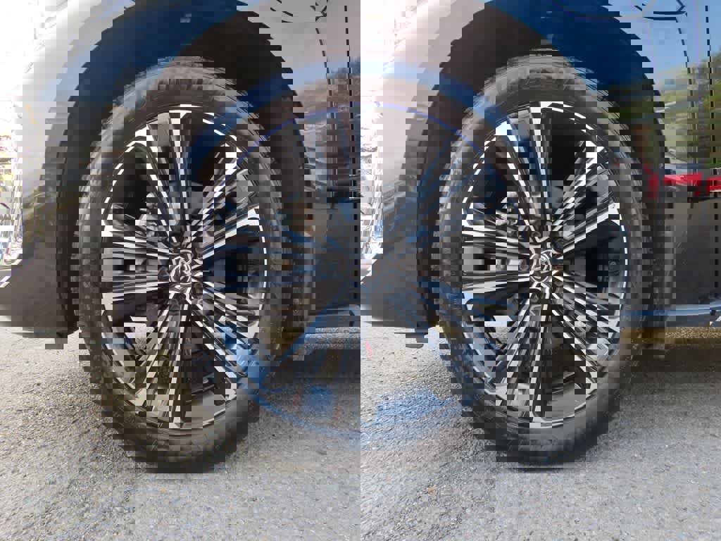 2023 Toyota bZ4X Limited