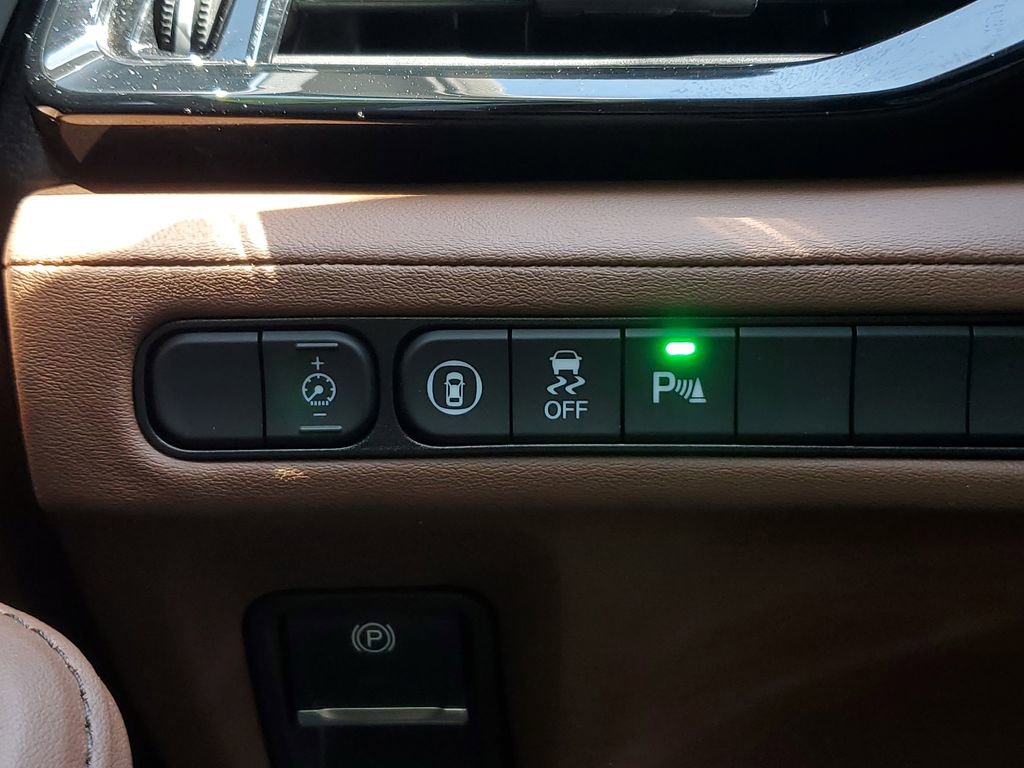 2024 Acura MDX SH-AWD w/ Technology Package