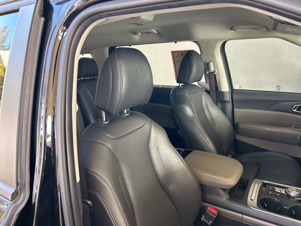 2025 Kia Carnival EX