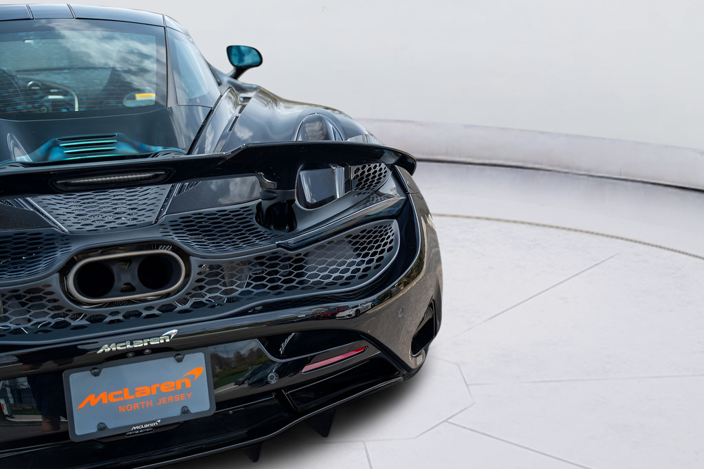 New 2026 McLaren 750S photo 34