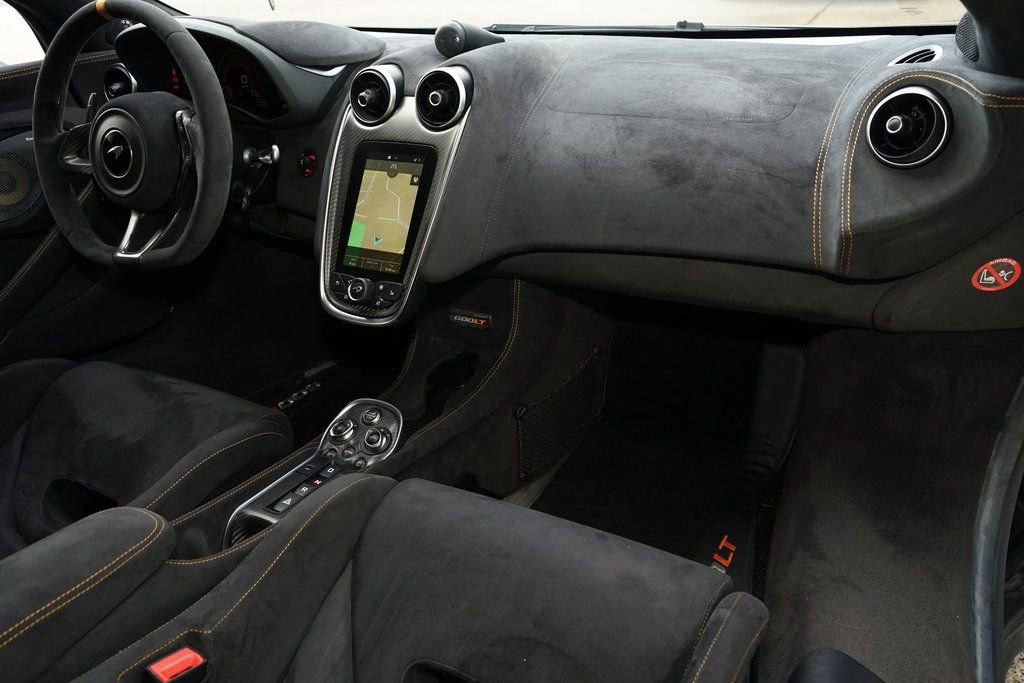 Used 2019 McLaren 600LT photo 23
