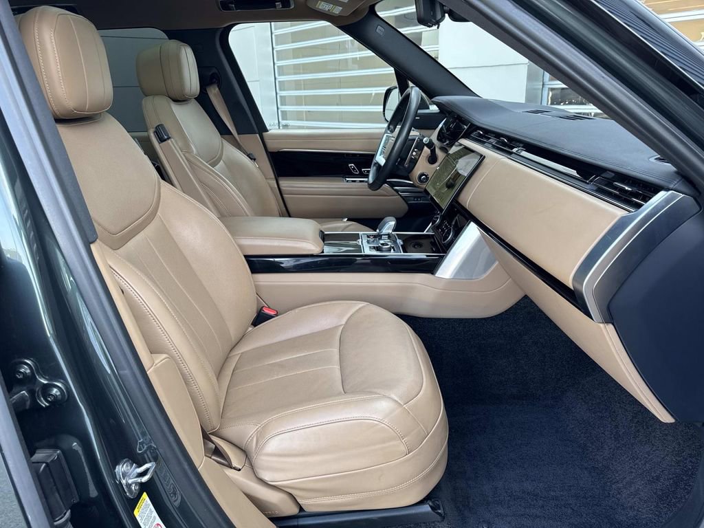 2023 Land Rover Range Rover SE