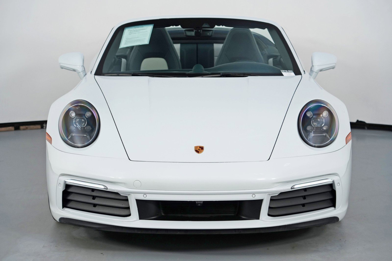 2022 Porsche 911 Carrera