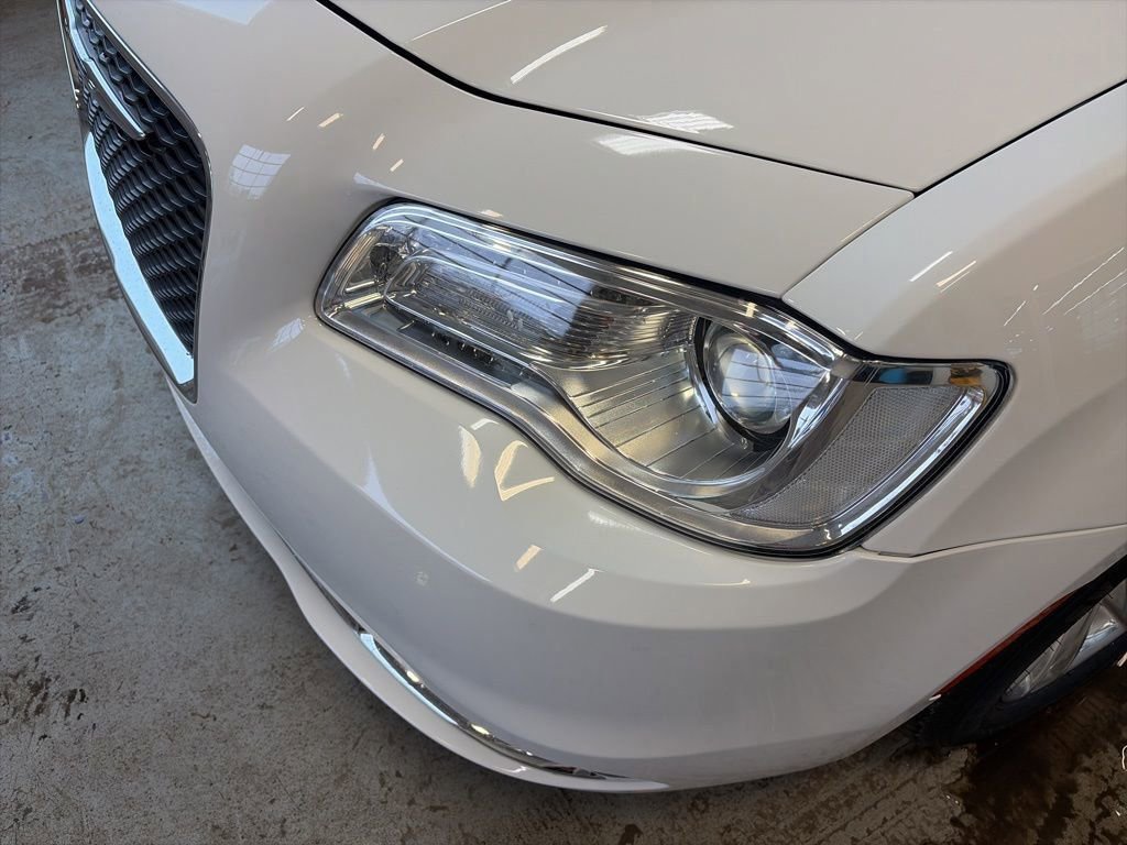 2020 Chrysler 300 Touring L