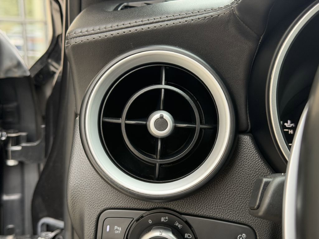 2022 Alfa Romeo Stelvio Quadrifoglio