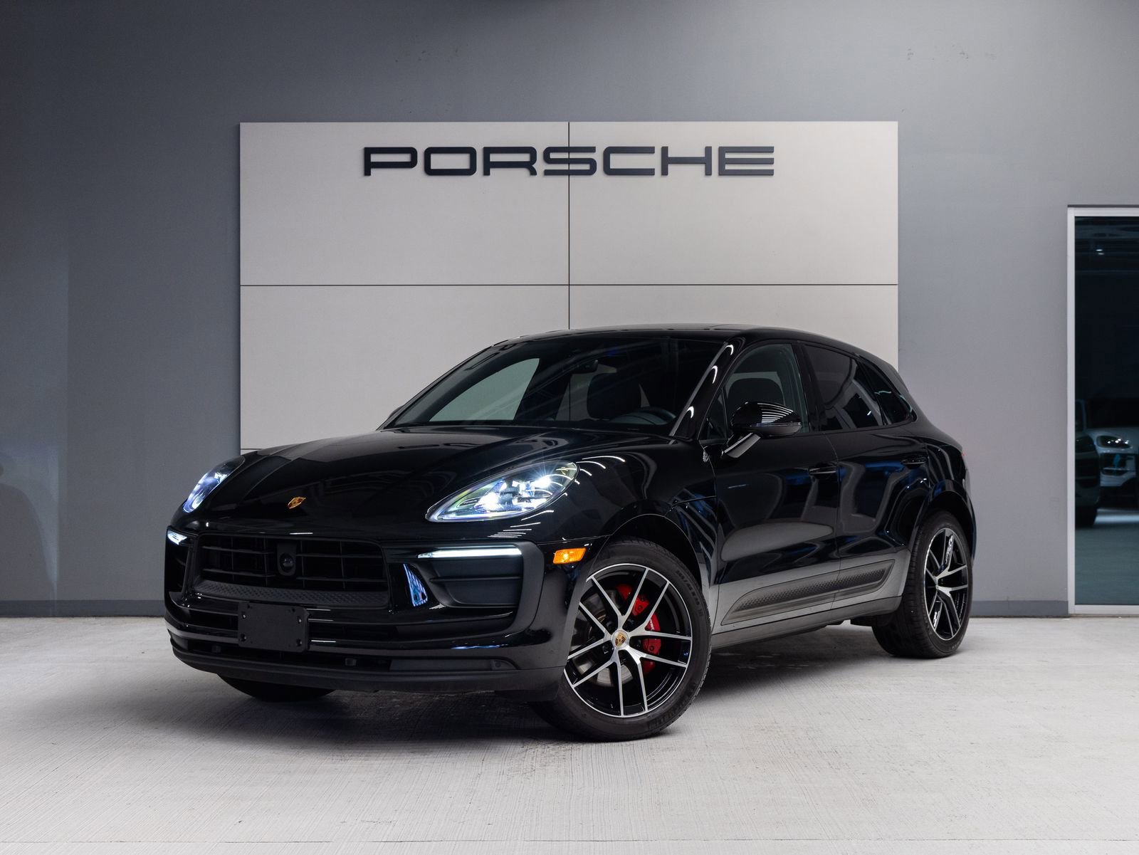 Certified 2023 Porsche Macan