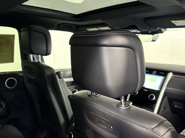 2025 Land Rover Discovery Dynamic SE