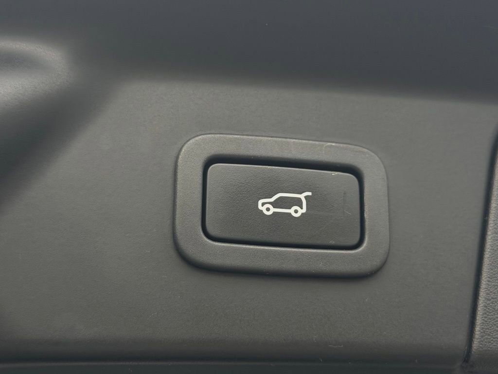 2022 Land Rover Range Rover Velar R-Dynamic S