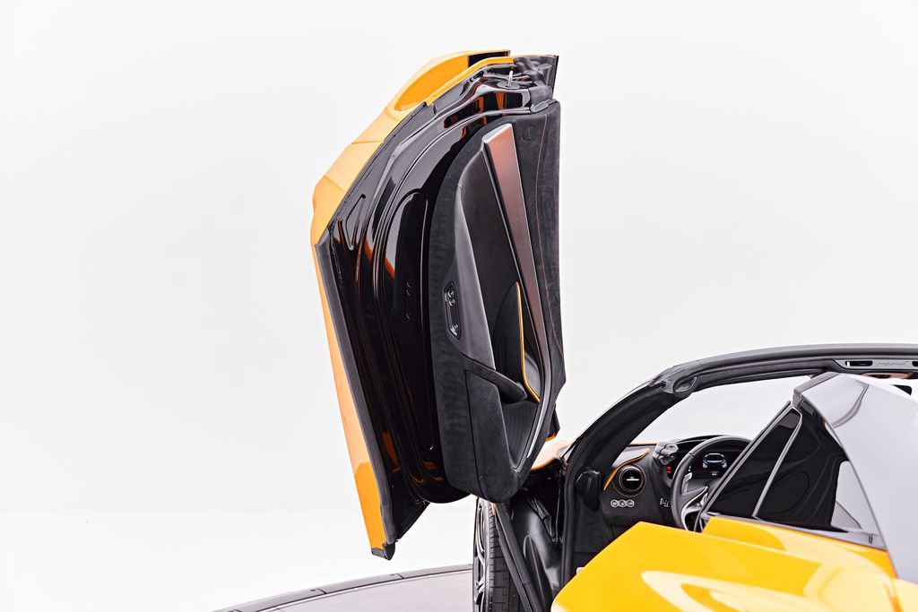 Used 2025 McLaren 750S Spider photo 49