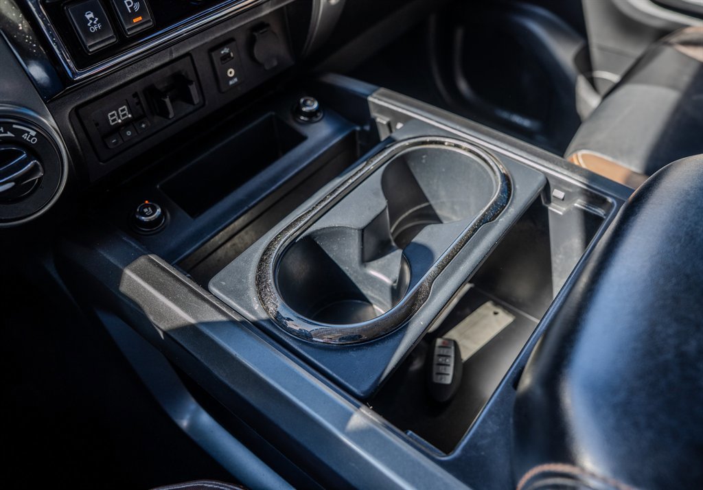 2017 Nissan Titan Platinum Reserve