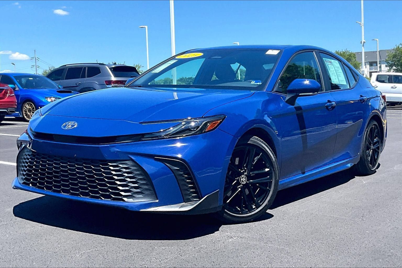 Used 2025 Toyota Camry SE w/ Convenience Package