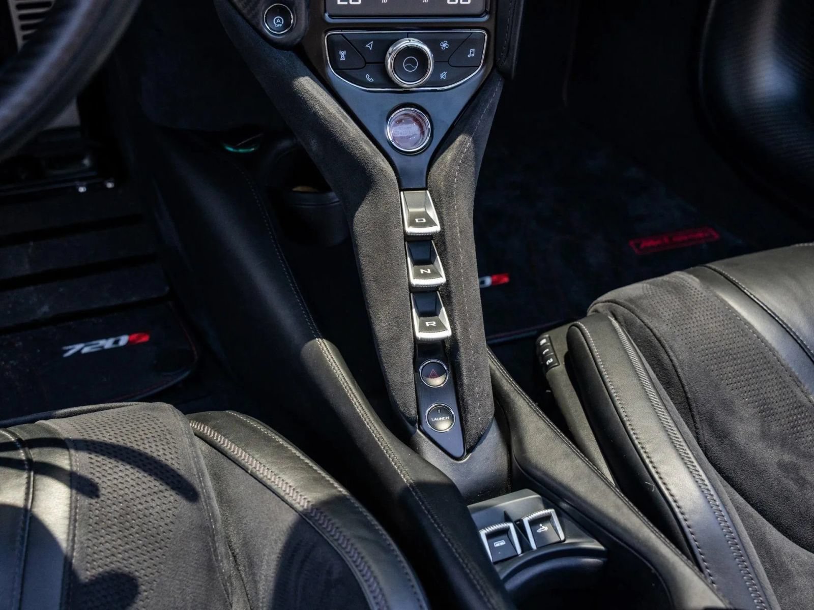 Used 2020 McLaren 720S Spider photo 21