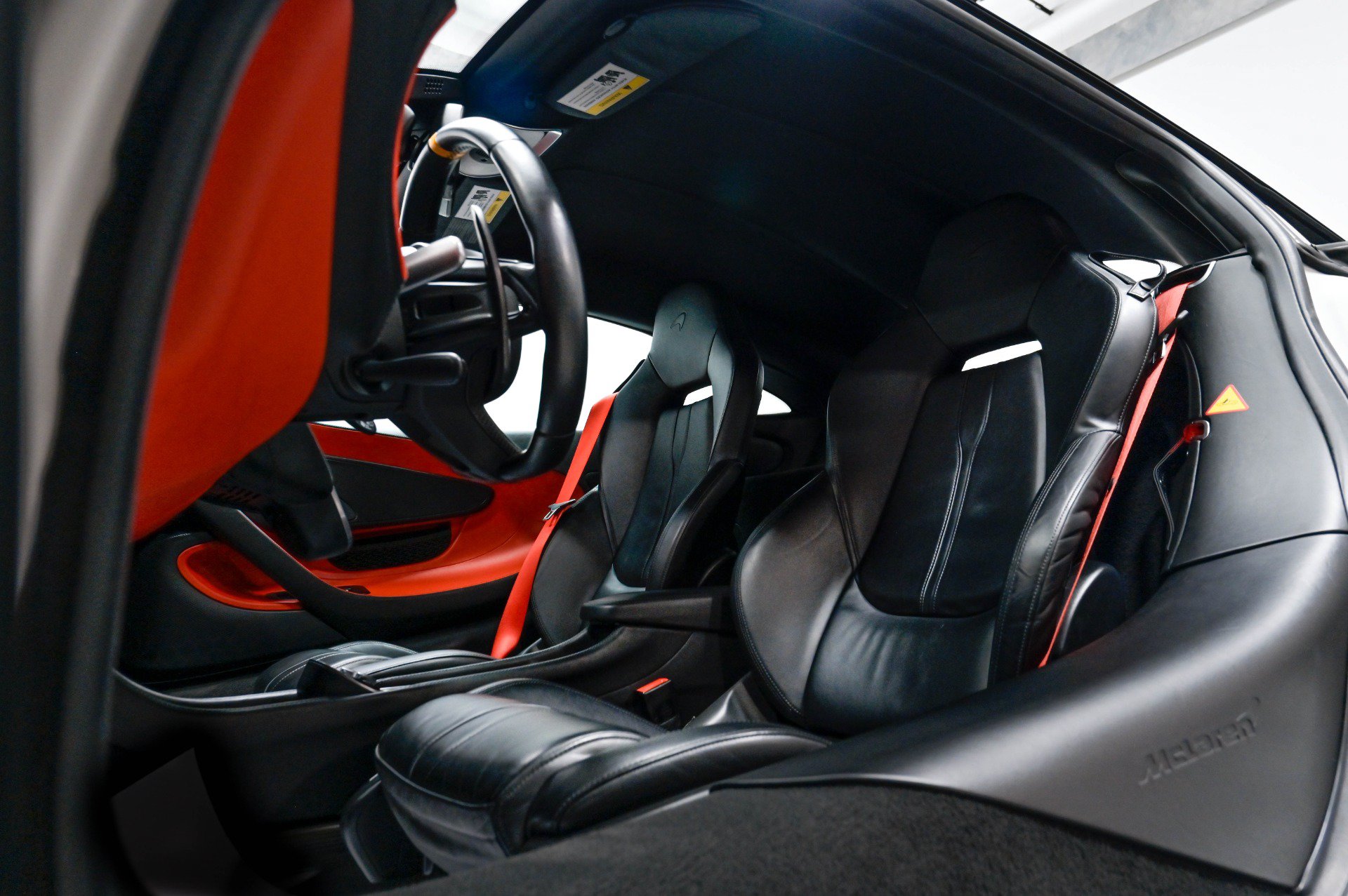 Used 2019 McLaren 600LT photo 7