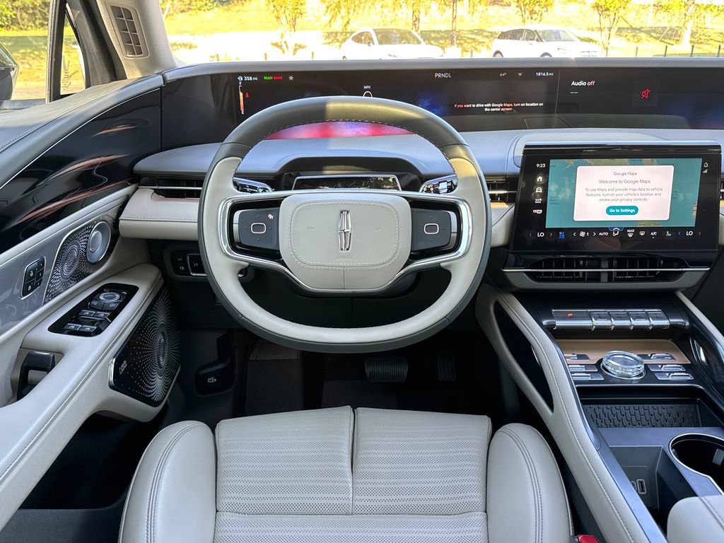 2025 Lincoln Nautilus Reserve