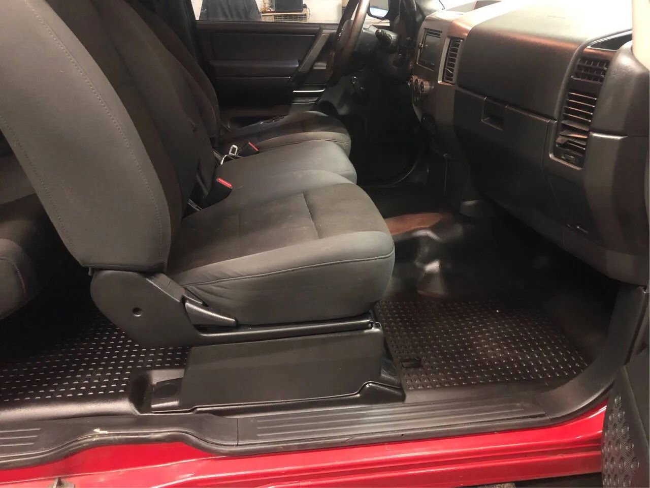 2010 Nissan Titan XE