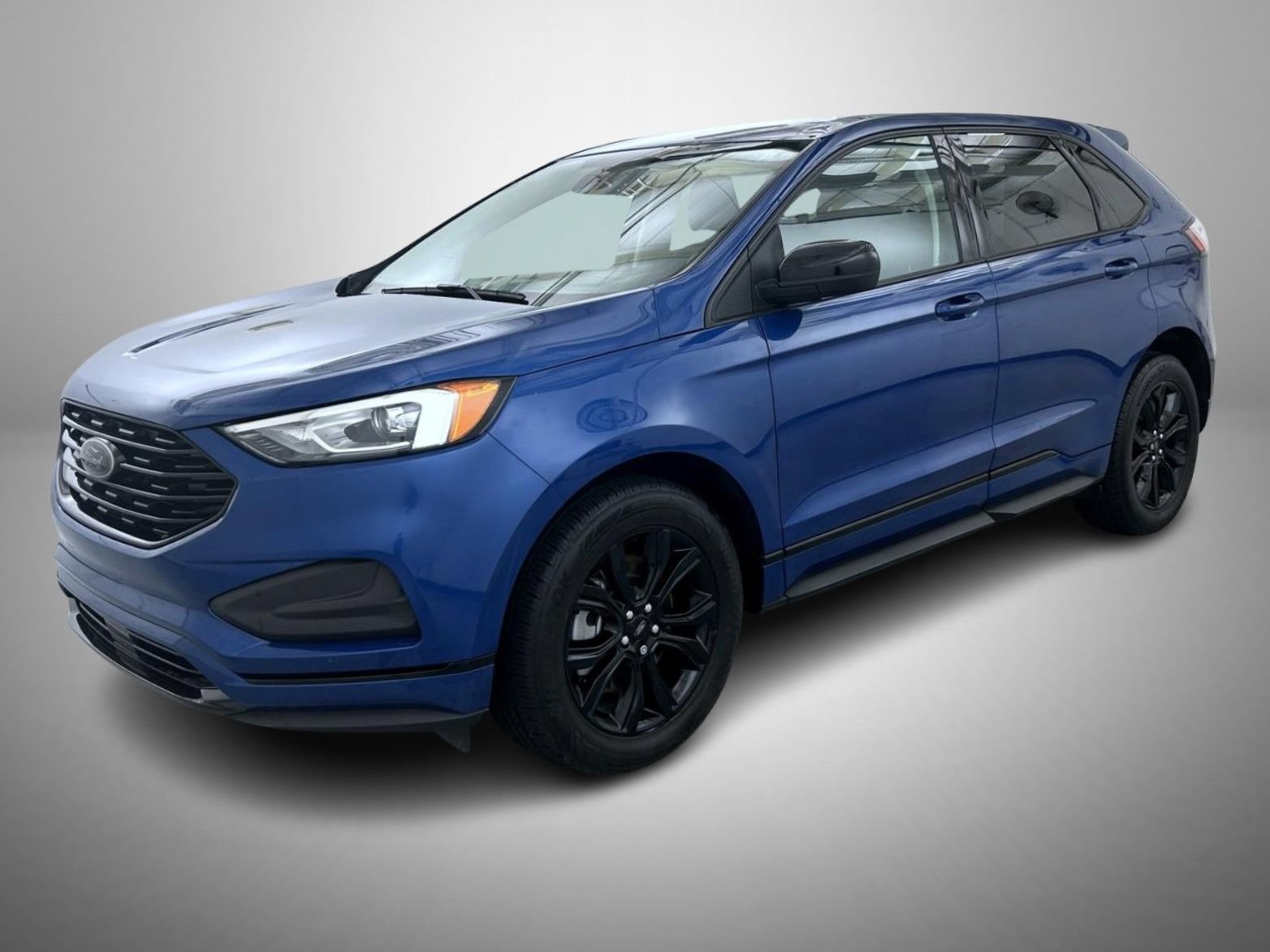 Used 2024 Ford Edge SE w/ Black Appearance Package