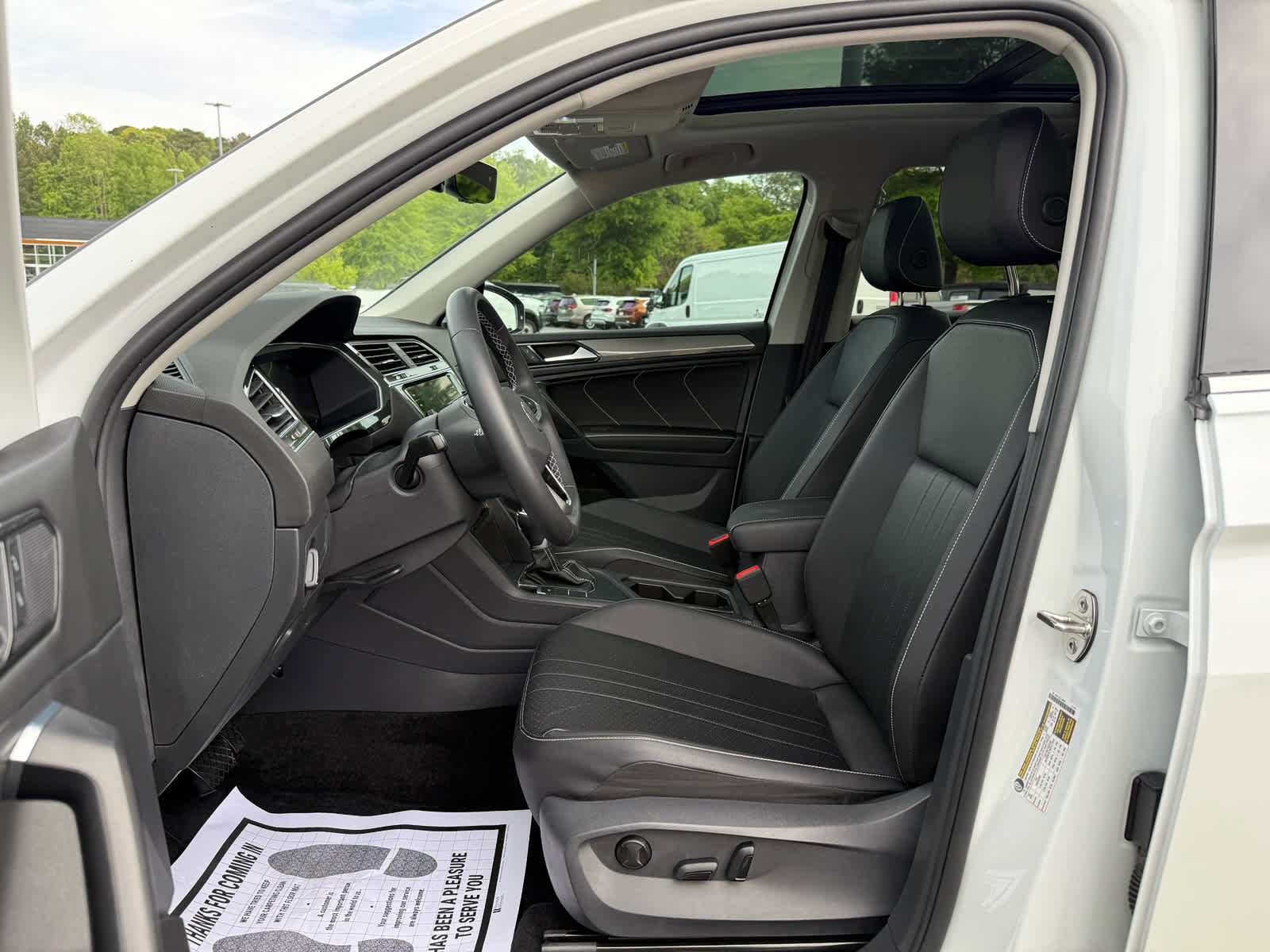 2023 Volkswagen Tiguan SE