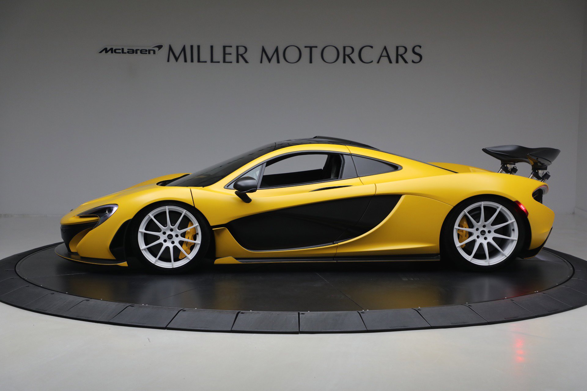 Used 2015 McLaren P1 3