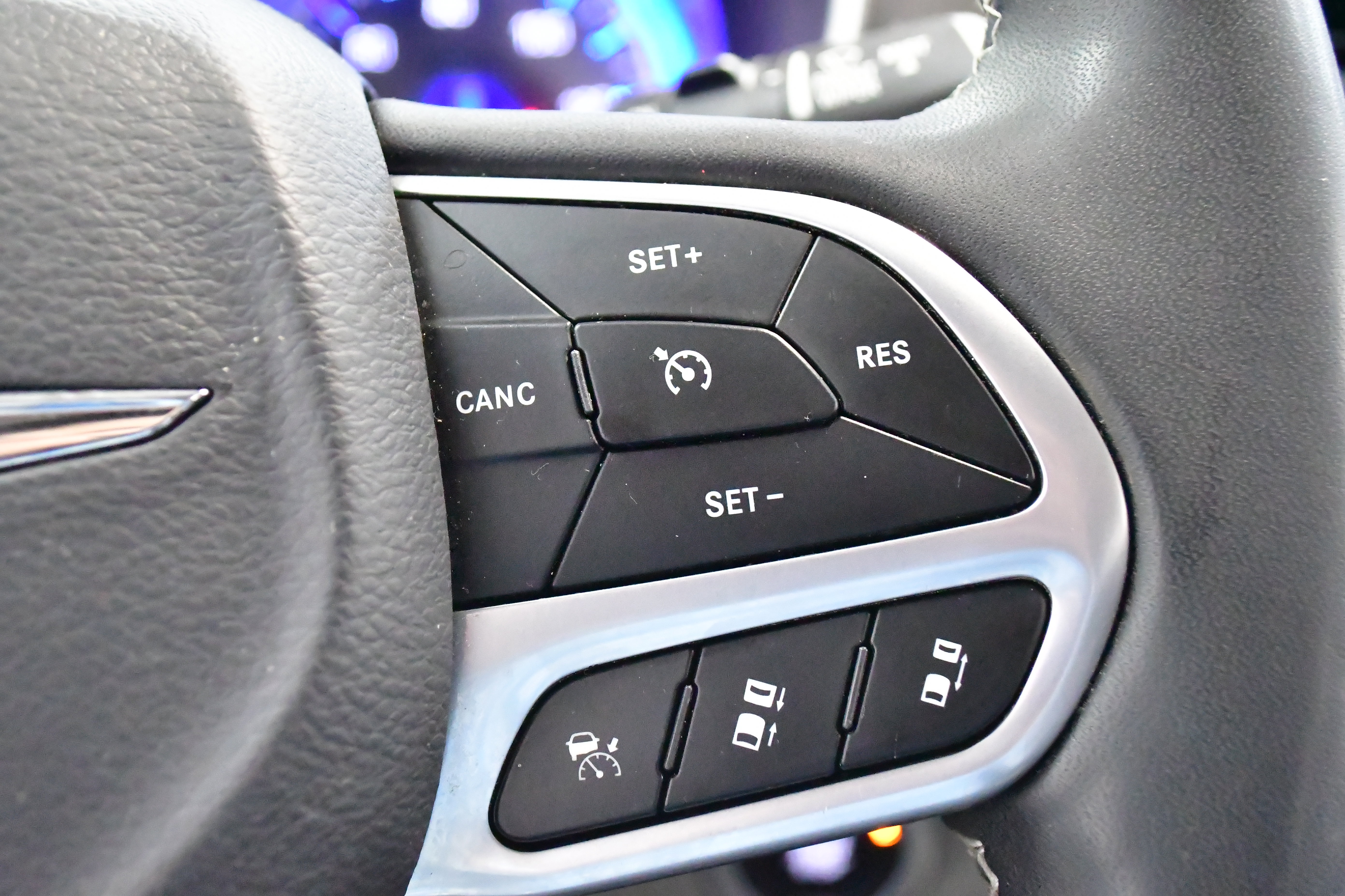 2023 Chrysler Pacifica Touring-L