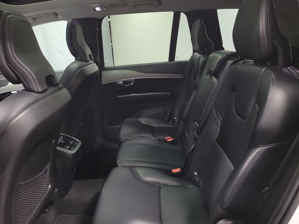 2022 Volvo Xc90 T5 Momentum