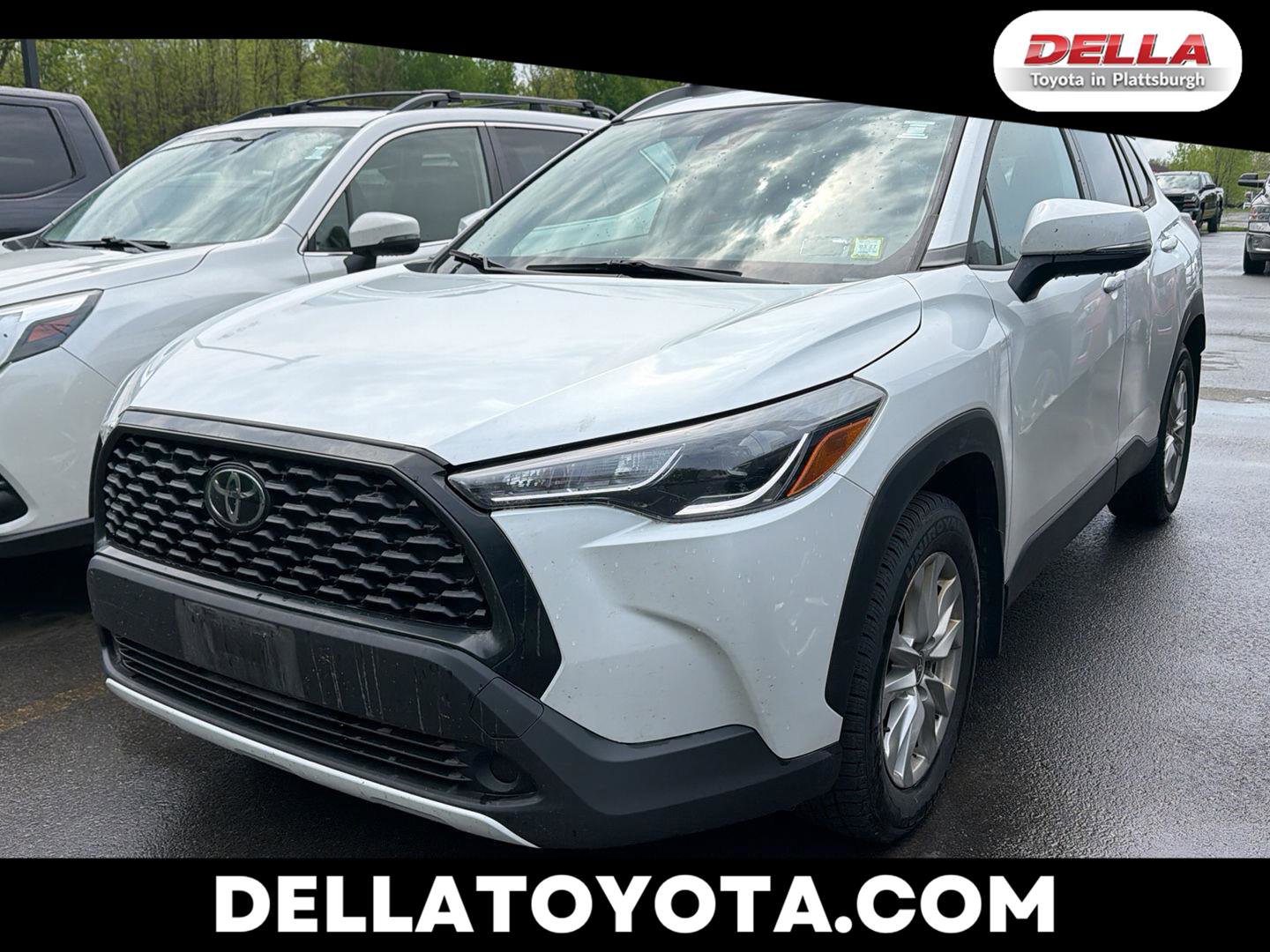 Used 2022 Toyota Corolla Cross LE w/ Moonroof Package