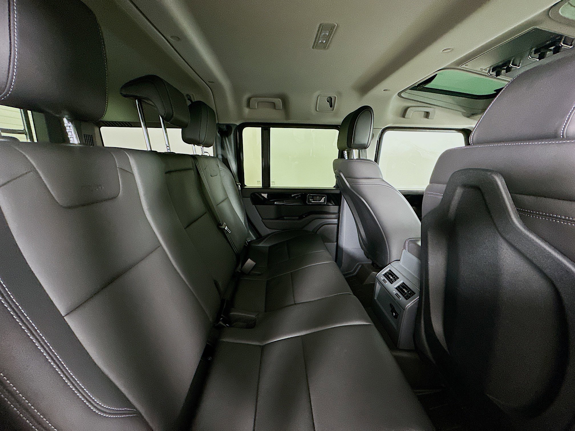 2024 INEOS Grenadier Fieldmaster Edition