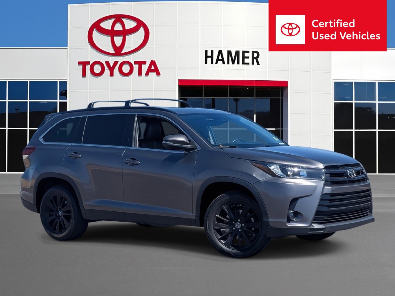 Used 2019 Toyota Highlander SE