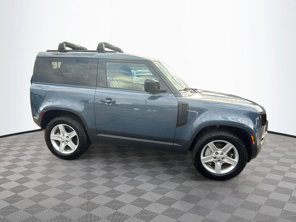 2023 Land Rover Defender 90 SE