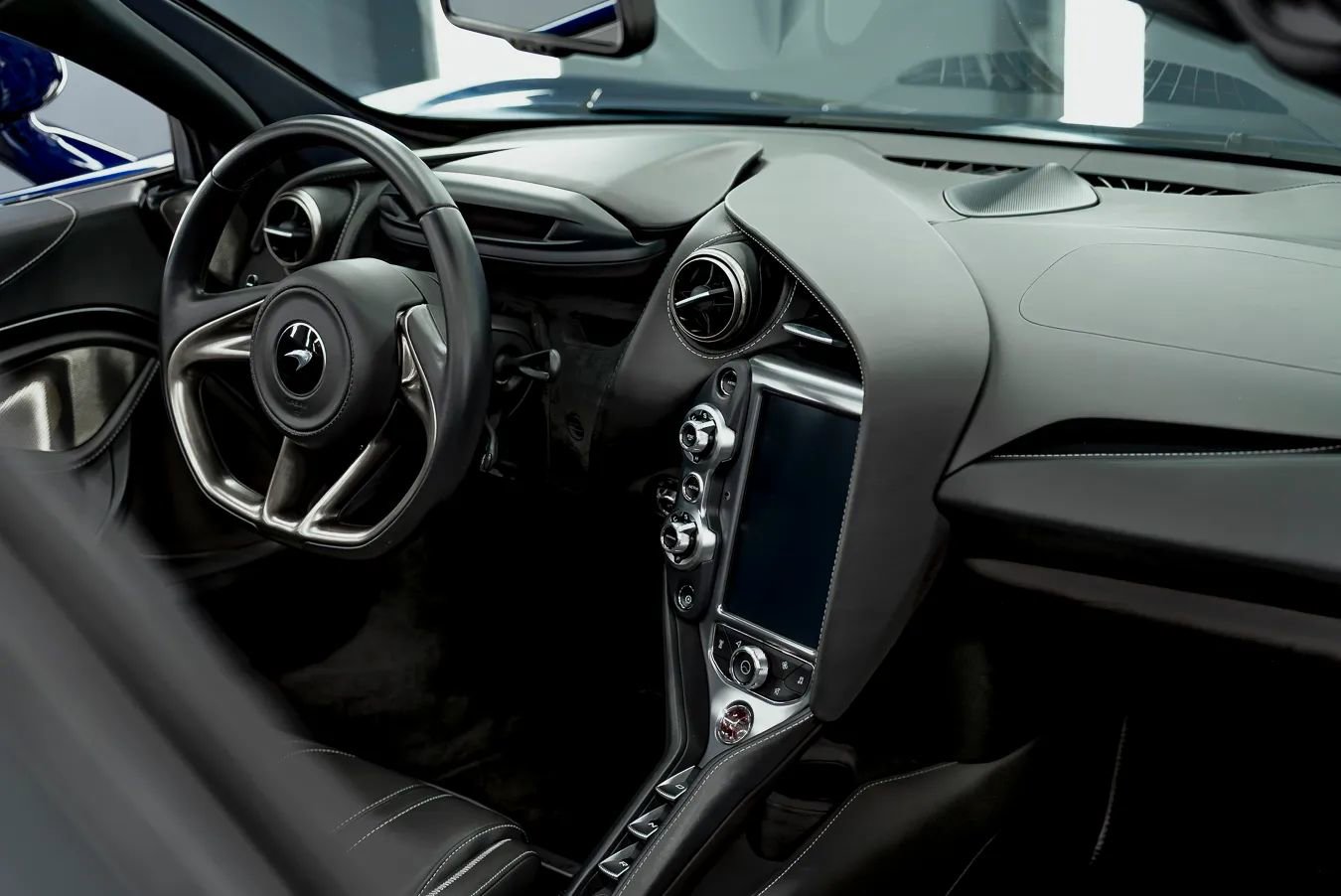 Used 2020 McLaren 720S Spider photo 27