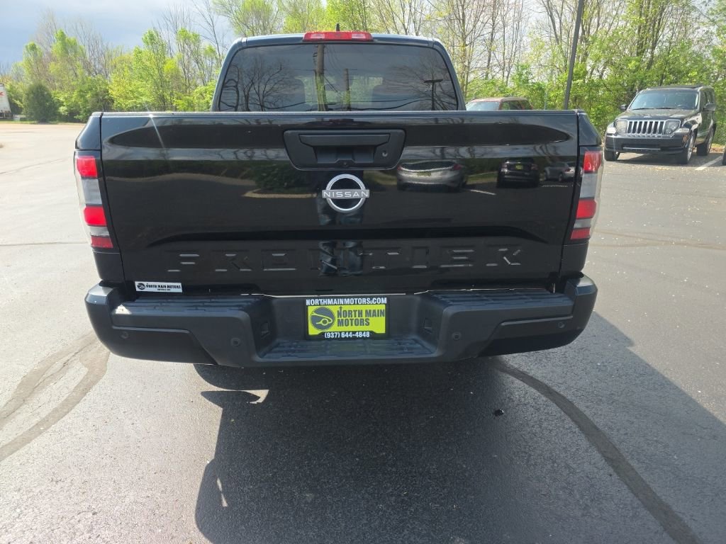 2022 Nissan Frontier S