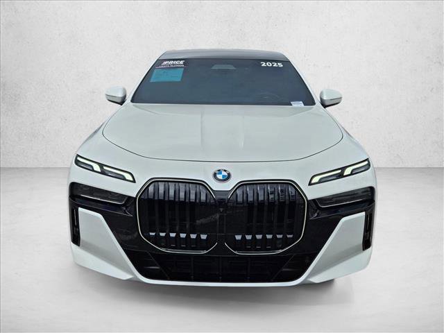 2025 BMW 760i xDrive