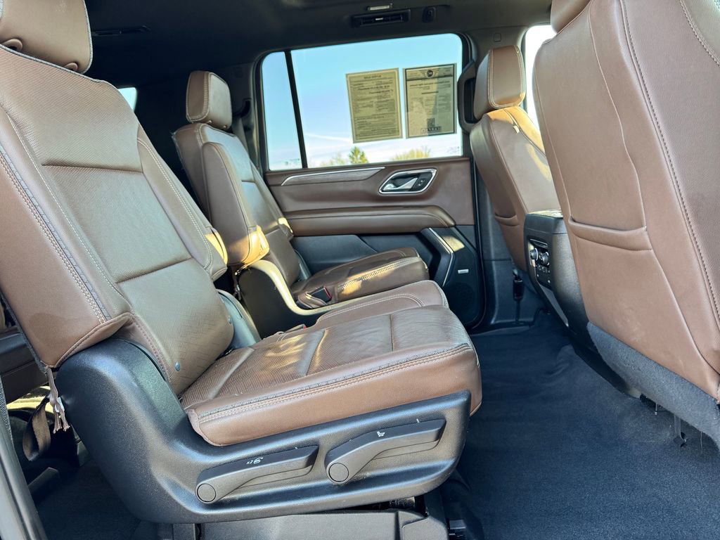 2022 Chevrolet Suburban High Country