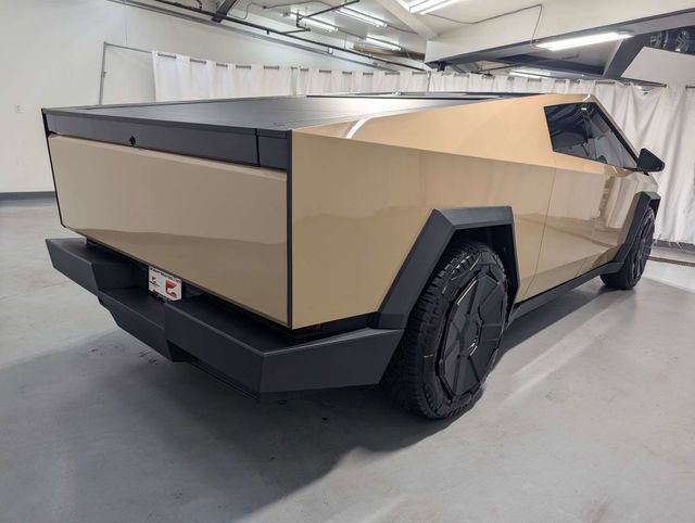 2024 Tesla Cybertruck AWD Crew Cab