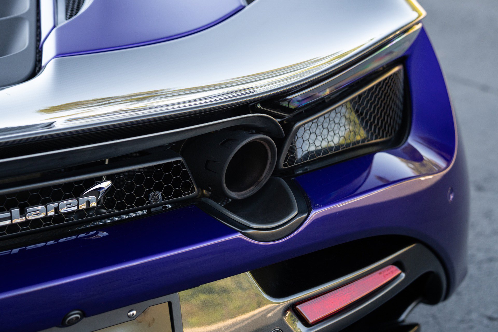 Used 2020 McLaren 720S photo 18