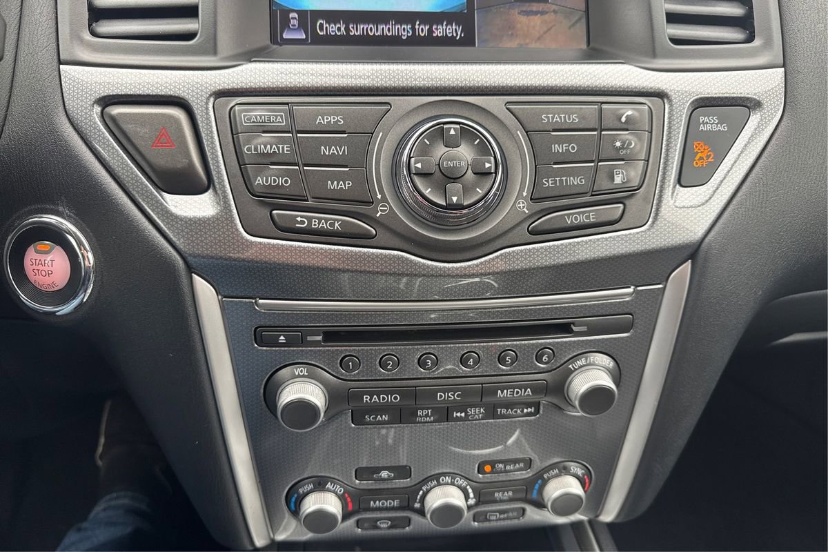 2020 Nissan Pathfinder SL