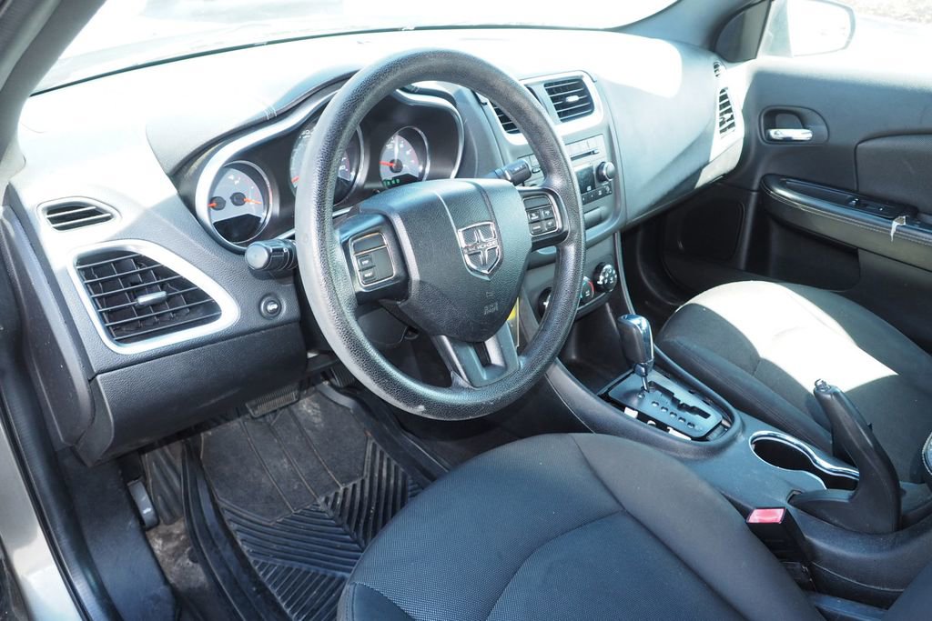 2013 Dodge Avenger SE