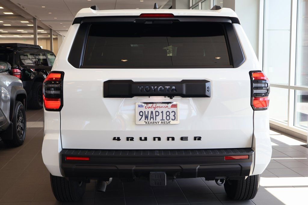 2025 Toyota 4Runner SR5