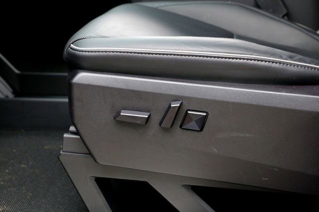 2024 Tesla Cybertruck AWD Crew Cab