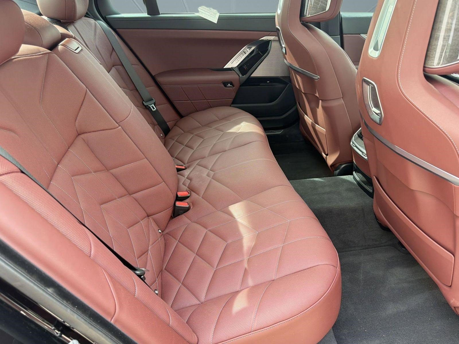 2024 BMW 760i xDrive