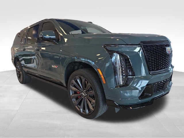 Used 2025 Cadillac Escalade ESV V
