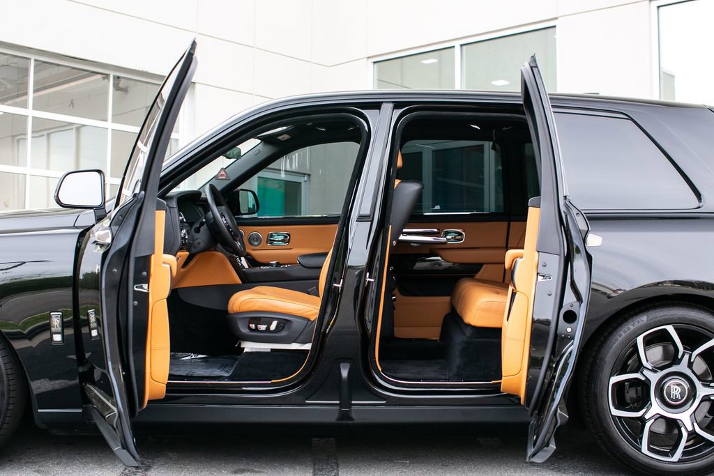 2022 Rolls-Royce Cullinan Black Badge