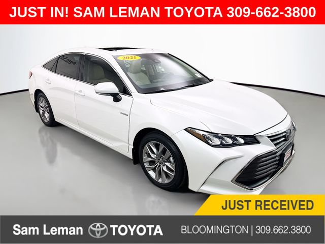 Used 2021 Toyota Avalon XLE w/ Moonroof Package