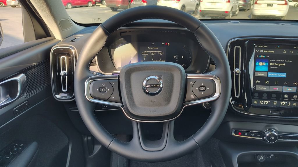 2026 Volvo Xc40 B5 Plus